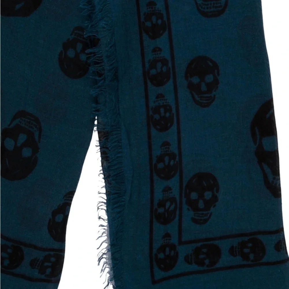 Alexander McQueen cashmere scarf